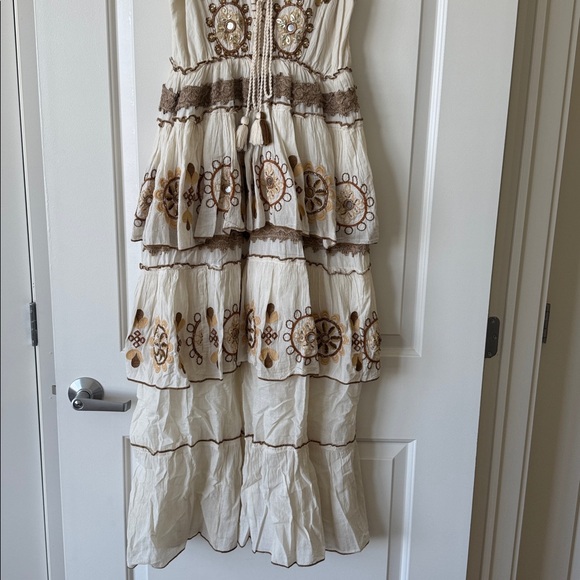 Chic Cream and Brown Floral Maxi Dress - Picture 4 of 4